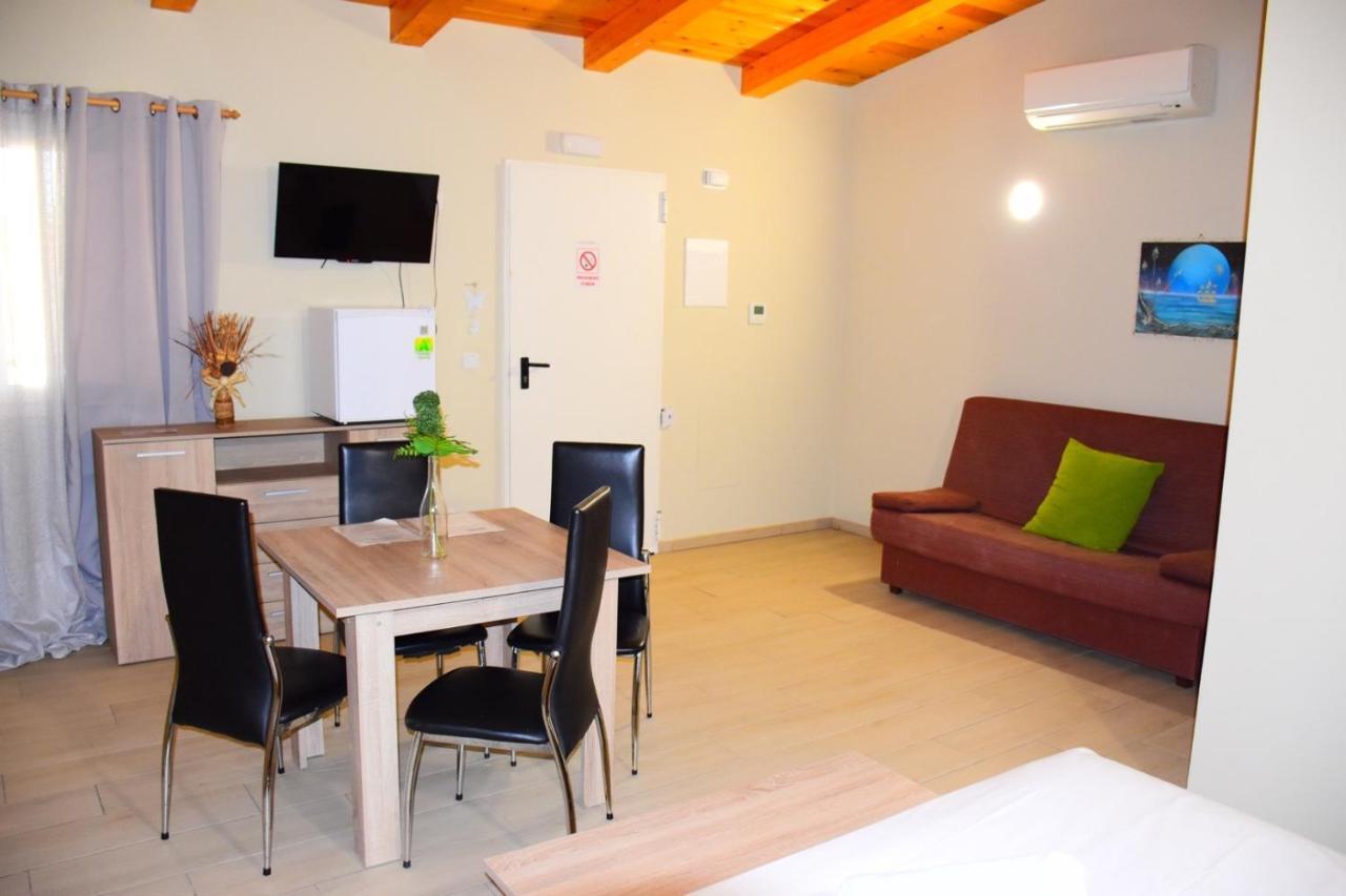 Apartamentos Giuliano Empuriabrava Zewnętrze zdjęcie